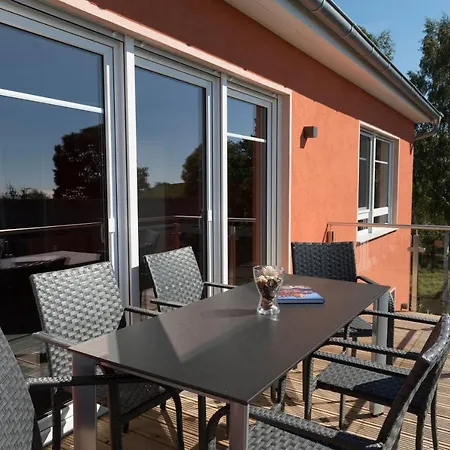 Haus Weitblick Nr 01 Inkl Sauna-schwimmbadnutzung Im Ahoi Sellin Goehren (Ruegen)